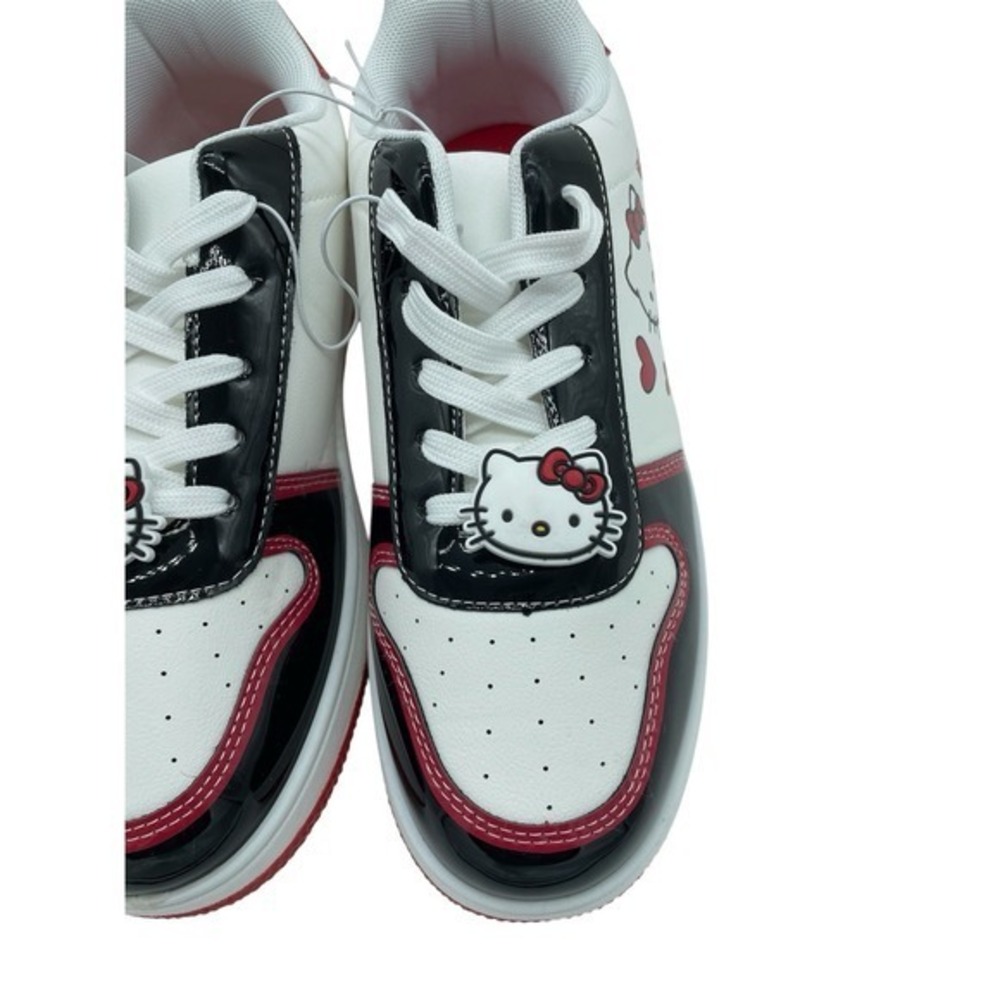 Hello Kitty Shoes Womens‎ Size 8 Low Top Patent Lace Up Sanrio Cute Sneakers - Picture 2 of 6